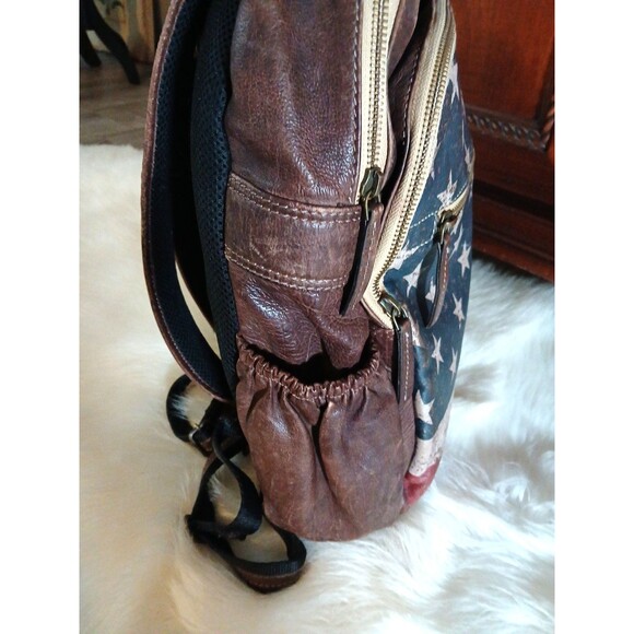 SCULLY Soft Top-Grain Leather Backpack w/American Flag 17"H x 13"W x 5"Deep - Picture 6 of 10